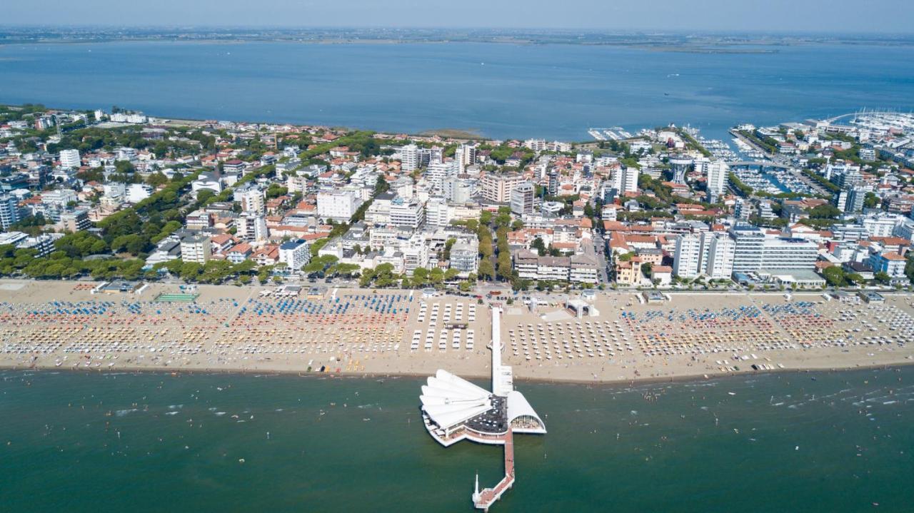 Appartamenti Fungo Lignano Sabbiadoro Exterior foto